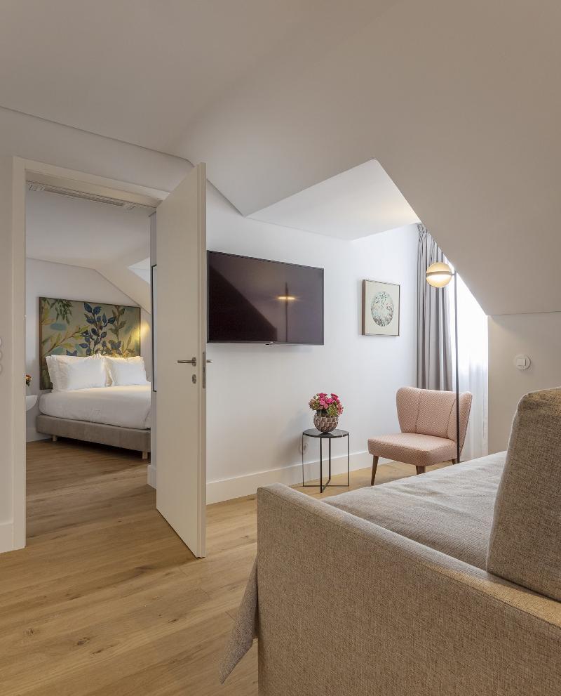Serviced - Madalena * Lisbon