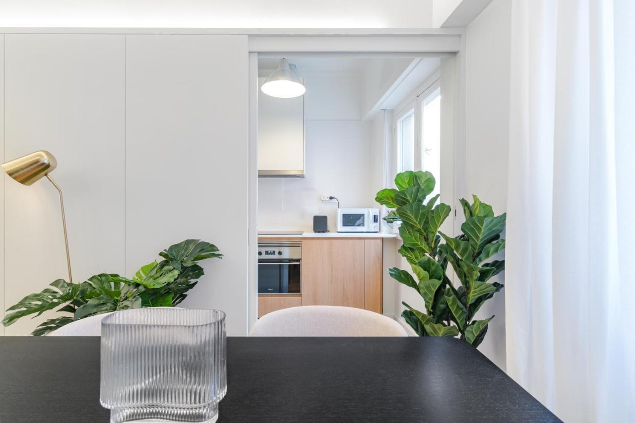 Casa Boma - Sunny And Spacious With Private Terrace - Alcantara Ii Lisbon
