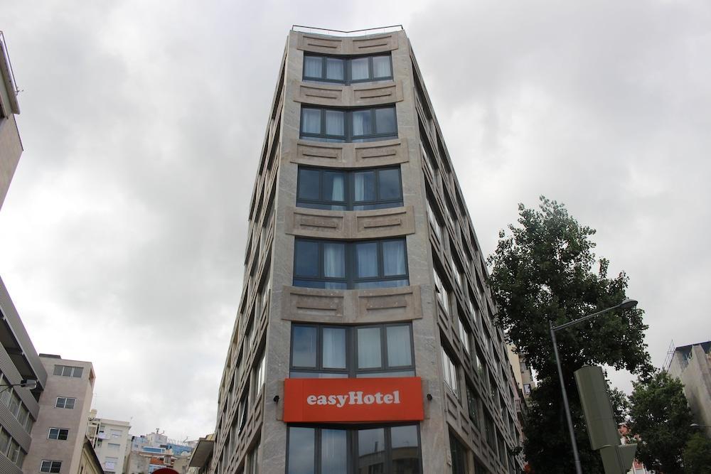 Easyhotel