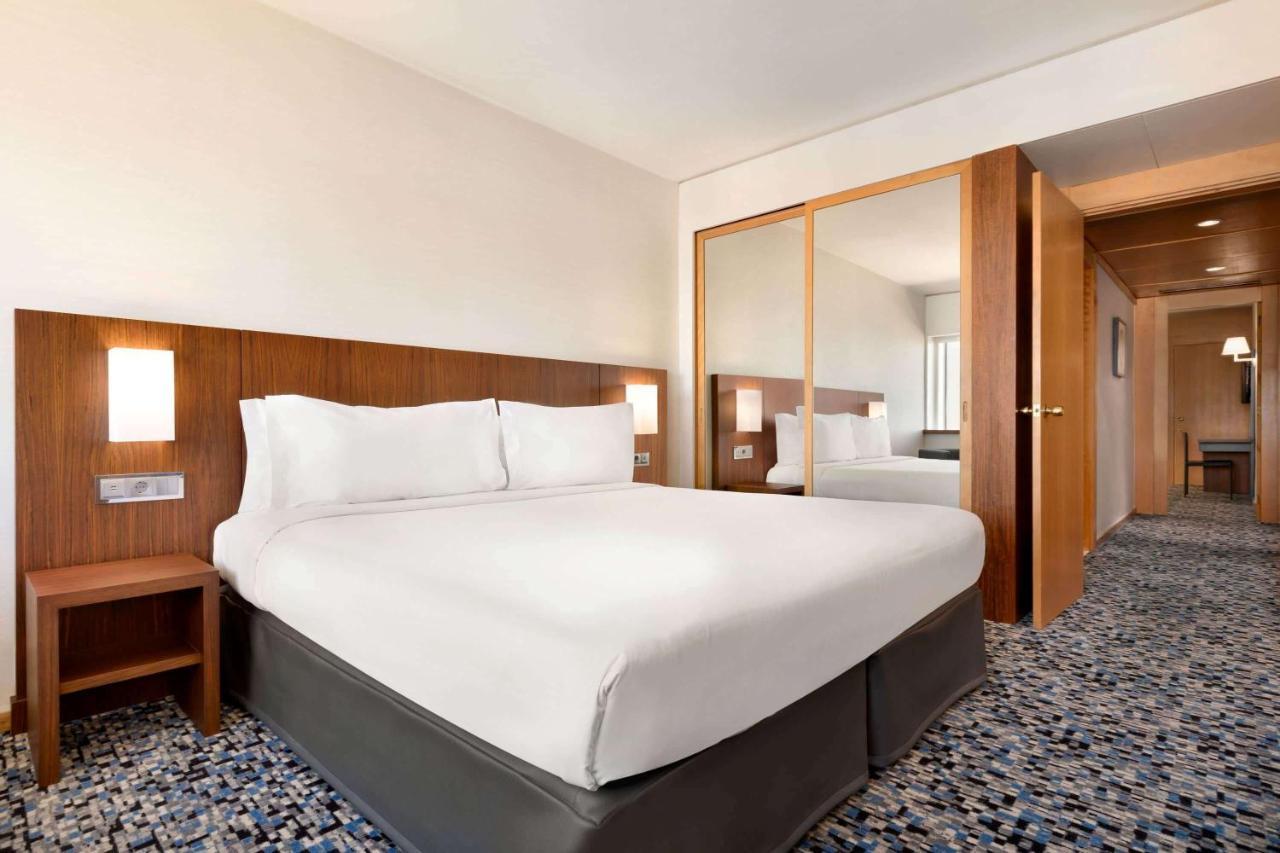 Ramada By Wyndham Hotel